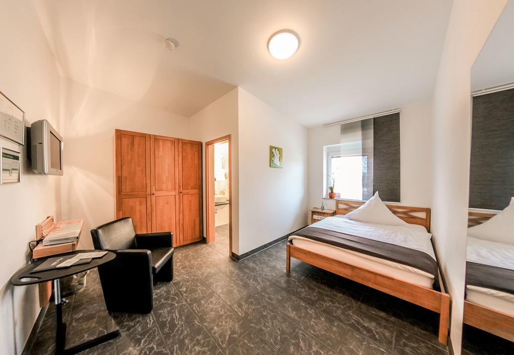 Inwest Hotel Garni Crailsheim Værelse billede